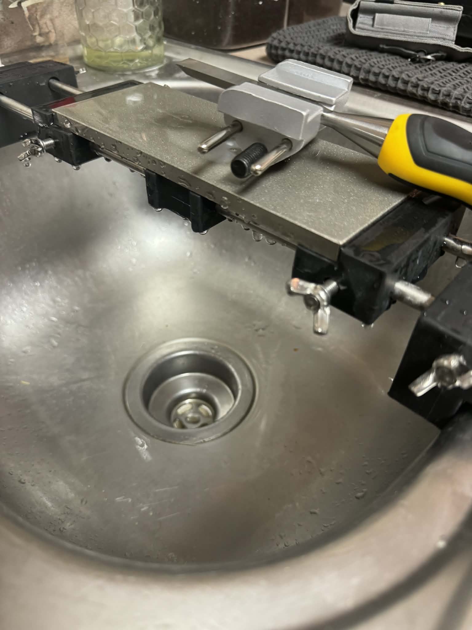 Honing a chisel on diamond plates
